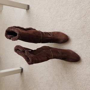 Chocolate brown suede faux fur boots